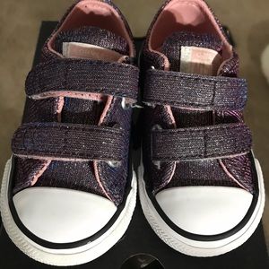 Converse Chuck Taylor - Size 4 (Toddler/Walker)